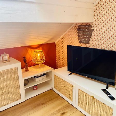 Charmant Appartement Idealement Situe แซ็งต์-ลารีย์-ซูว์ลอง ภายนอก รูปภาพ