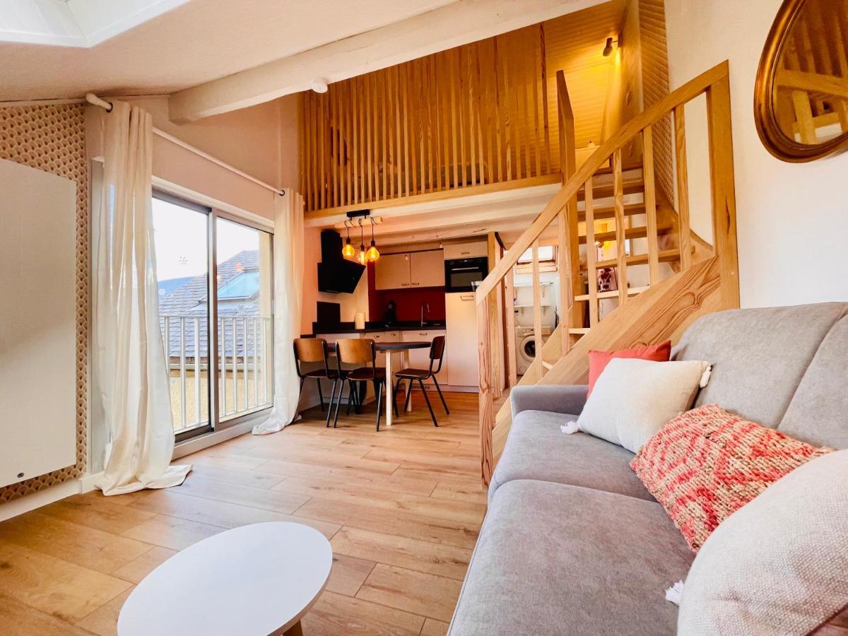 Charmant Appartement Idealement Situe แซ็งต์-ลารีย์-ซูว์ลอง ภายนอก รูปภาพ